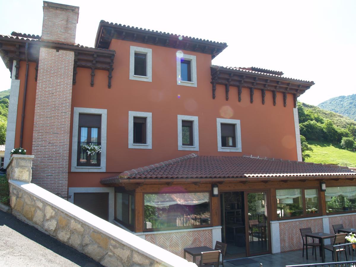 Hotel La Casona De Llerices Onís Esterno foto